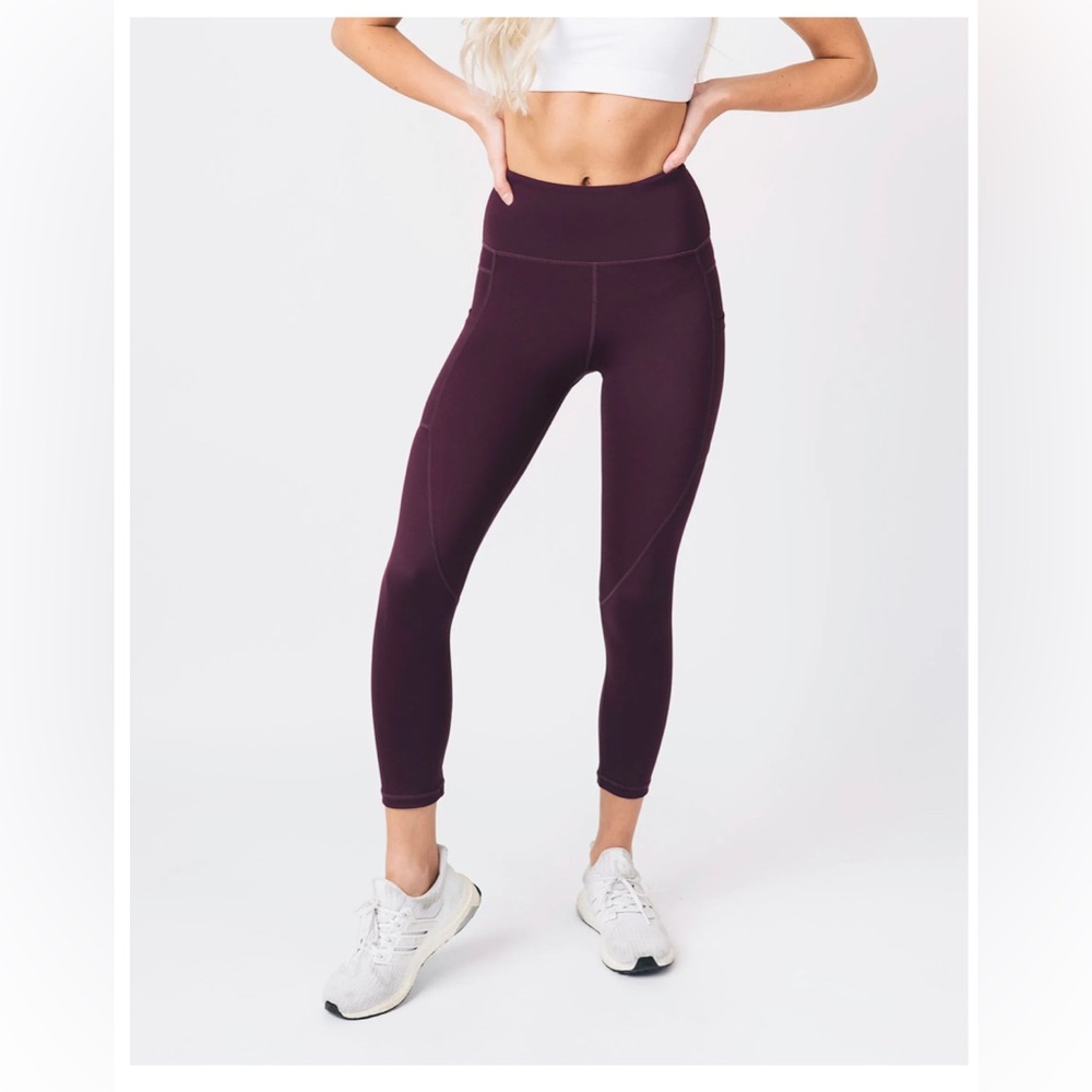 Zyia Plum Pocket Light N Tight Pants